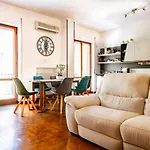 Casa Bamboo Hotel *